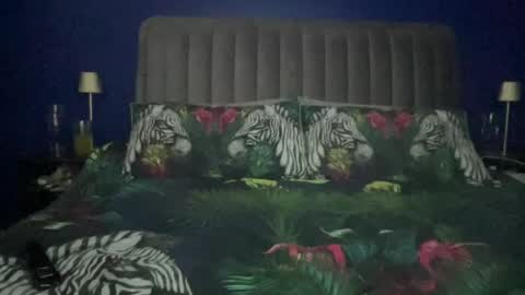 brettk13 online show from July 8, 3:32 am