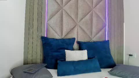 B R I A  online show from March 8, 3:17 am