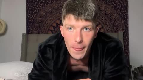 briahcscott online show from January 12, 3:46 am