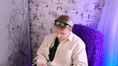 brian_mils online show from February 6, 11:57 am