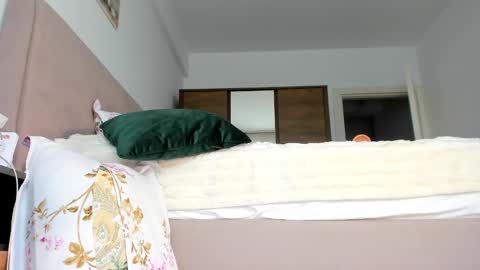 Snapshot of brianadiamondxxx chatting on October 23, 8:05 am brianadiamondxxx online show from October 23, 8:05 am