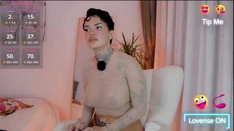 Briana online show from November 17, 4:20 pm