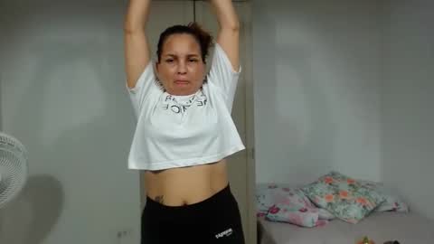 brida_angela29 online show from April 24, 11:07 pm
