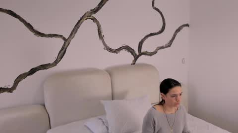    online show from February 28, 11:47 am