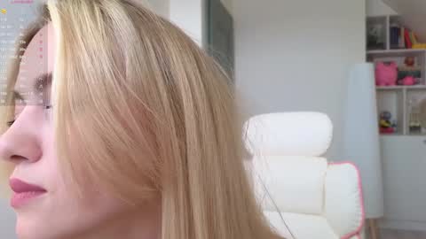 Vi. online show from February 4, 11:38 am