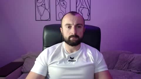 brindlefly69 online show from October 14, 11:13 am