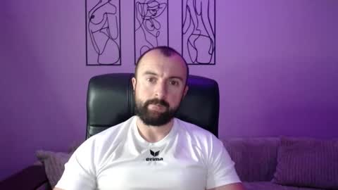 brindlefly69 online show from October 15, 11:22 am