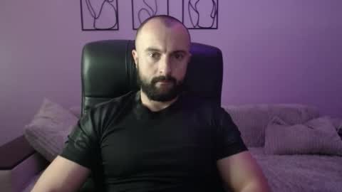 brindlefly69 online show from September 27, 11:41 am