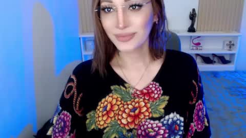 brinna online show from January 13, 2:18 am