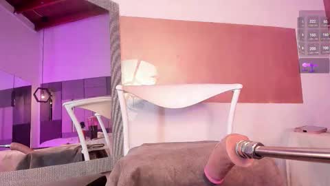 BritannyClaire online show from November 21, 6:33 am