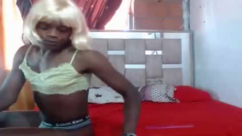 britannyts1 online show from November 11, 9:50 pm