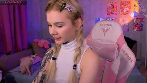 Britney online show from March 6, 6:51 pm