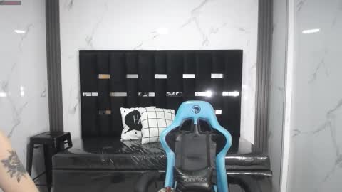 Britney  online show from November 6, 2:36 am