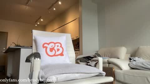 Brody Biggs online show from May 31, 3:44 pm