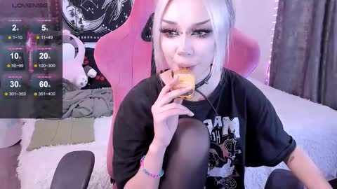 Martha online show from October 15, 3:35 pm