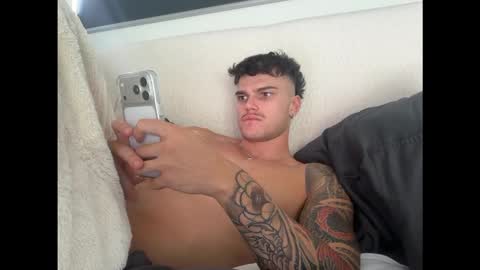 BrooklynTay online show from February 7, 6:16 am