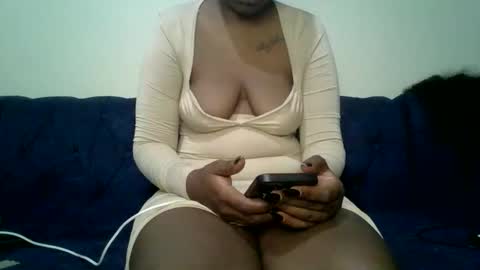 bella online show from October 15, 4:38 am