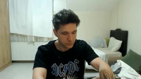 brownhaiir online show from May 30, 9:57 pm