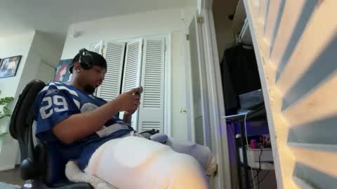 Brownskinshortyy online show from March 28, 7:48 pm