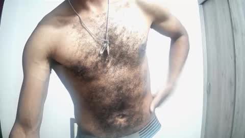 bruce_1111 online show from December 20, 9:00 pm