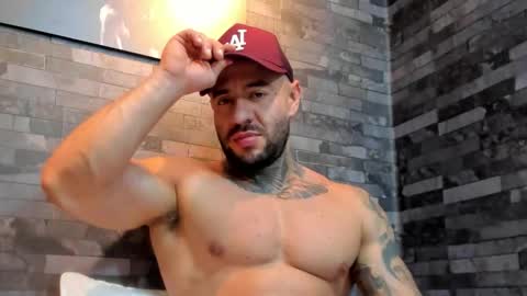 brucedallas online show from January 18, 3:37 am