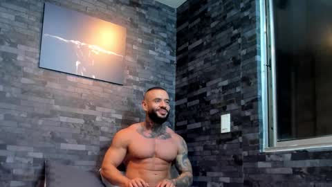 brucedallas online show from October 12, 12:25 am