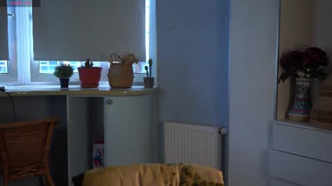Tess online show from June 18, 2:22 pm