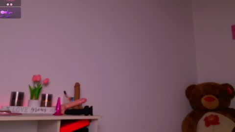 SARAH  online show from October 9, 1:44 am