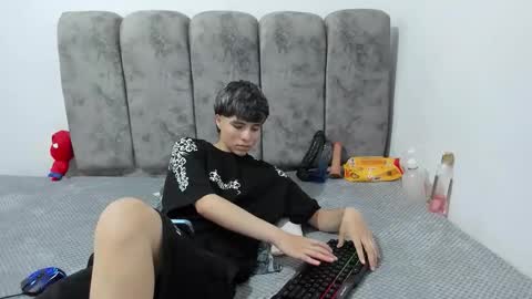 Bruno Cruz online show from May 8, 3:01 am