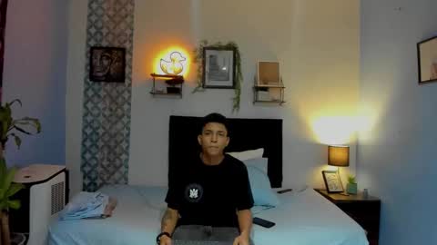 bruno_snow online show from February 9, 4:38 am