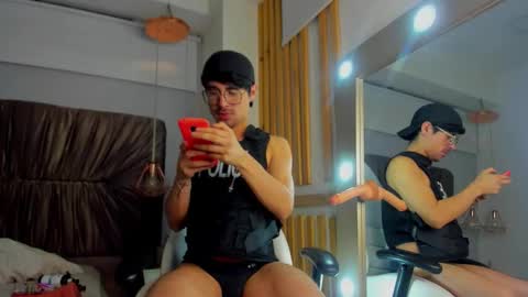 Snapshot of brycams3 chatting on September 20, 5:32 am BRYAN online show from September 20, 5:32 am