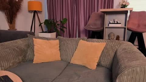 MayaCroft online show from April 2, 9:27 am