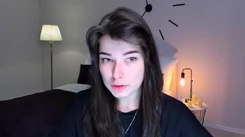 Ari online show from February 7, 9:45 am