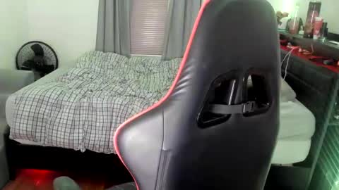 buffsexyman24 online show from March 2, 3:45 am