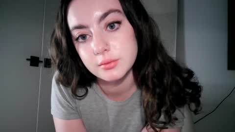 Dominique online show from January 14, 2:08 am