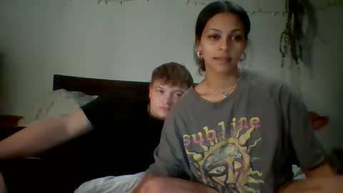 bunniandbyrdd online show from February 13, 5:37 am