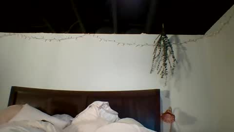 bunniandbyrdd online show from September 23, 1:54 am