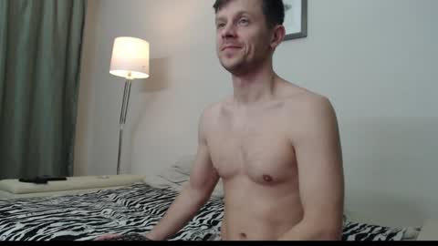 Pirate    Xtw jerromybunny1 online show from December 12, 5:52 am