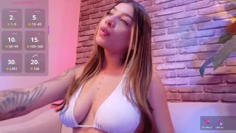 Snapshot of bunny_belle1 chatting on October 21, 12:21 pm Alexa online show from October 21, 12:21 pm