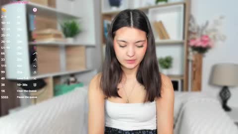 Aria online show from February 17, 8:02 am