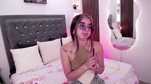 Bunny online show from February 17, 8:30 pm