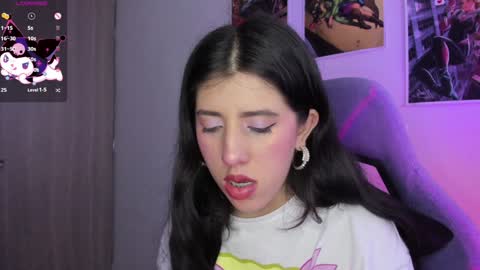 Snapshot of bunnyy09 chatting on February 3, 2:13 pm Jess online show from February 3, 2:13 pm