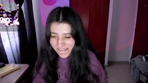 Snapshot of bunnyy09 chatting on December 23, 2:39 pm Jess online show from December 23, 2:39 pm