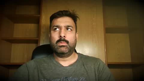 Hairy Arabian online show from November 10, 4:48 am