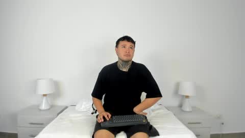 Nova and Sammy online show from June 8, 11:55 am