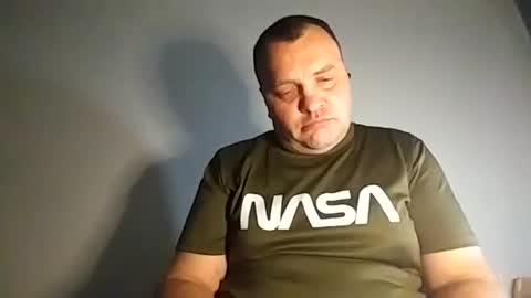 Snapshot of bury703709 chatting on December 1, 9:28 pm Creazy dad online show from December 1, 9:28 pm