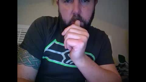 bushlover81 online show from September 15, 7:32 am