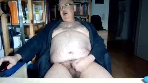 busi online show from February 22, 4:49 am