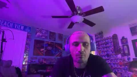 bustnutztaklenapz online show from November 4, 4:58 am