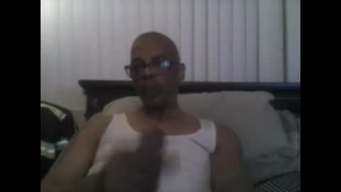 Busturgutzgd1 online show from February 19, 8:55 am